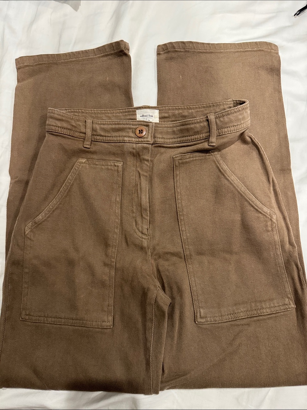 Wilfred Wide-Leg Jeans in Brown Tan